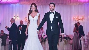 E deja pe piata! Bianca si Victor au acum "Maneau sotilor Slav" Urmareste in premiera videoclipul lui Ionut Cercel!