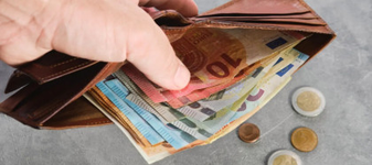 Scumpire-șoc de aproape 60%! A EXPLODAT PREȚUL unui produs banal pe care îl cumpără toți românii