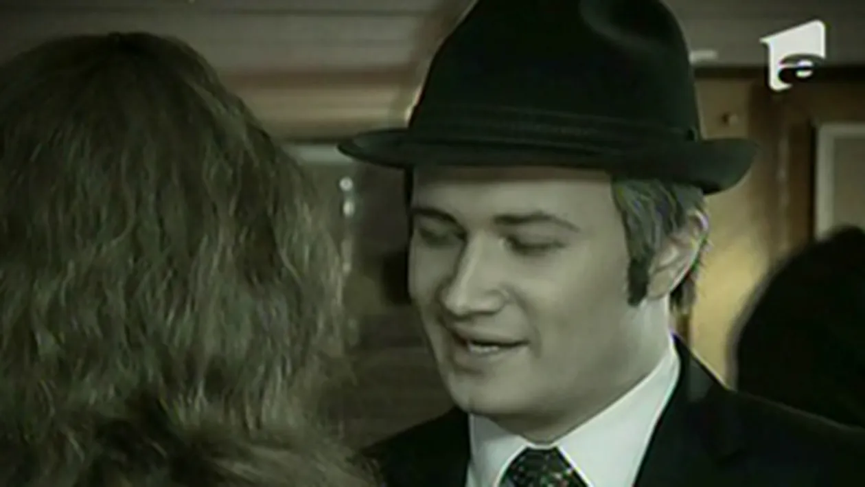 VIDEO Ultima parodie a lui Bendeac: comisarul Moldovan a ajuns pe Titanic si s-a indragostit de Rose in timp ce o invata sa scuipe!