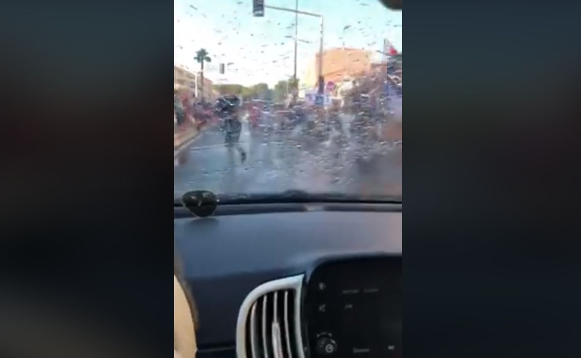 Suporterii francezi „i-au făcut praf” mașina lui Dan Negru, în Paris: „O minge umplută cu aer excită națiuni!”