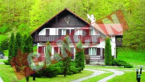 Romanii isi vor putea petrece vacantele la cabanele lui Ceausescu