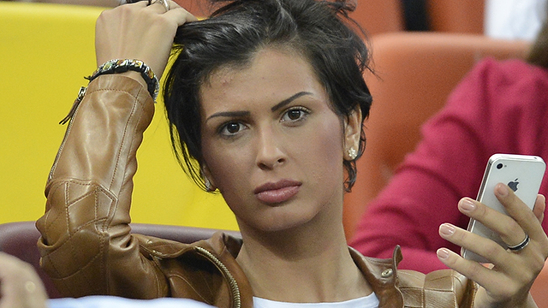 Madalina Pamfile, GOALA in pat dupa o noapte de "clubareala"! Poza care i-a lasat pe fani cu gura cascata