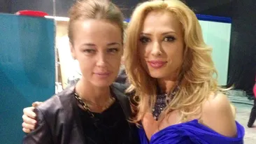 Iulia i-a dansat în poală iubitului lui Raicu, dar Andreea nu s-a supărat! Oare chiar Tecău a făcut poza?