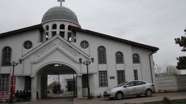 Mit sau adevar? Vezi ce legende urbane circula prin cimitrele Capitalei