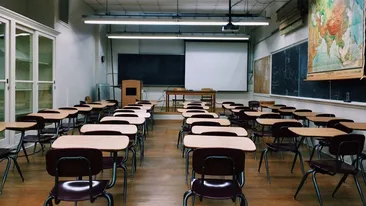 Redeschiderea școlilor va duce la apariția unor noi focare de COVID-19? Ce spun oficialii INSP