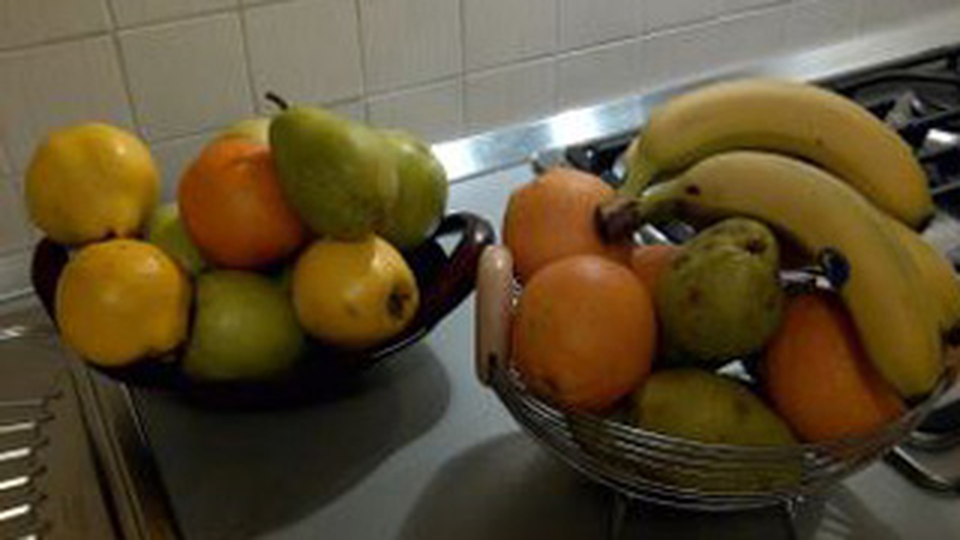 Adelina Pestritu a trecut la dieta dinainte de Craciun! Nu mai mananca decat fructe! O crezi?
