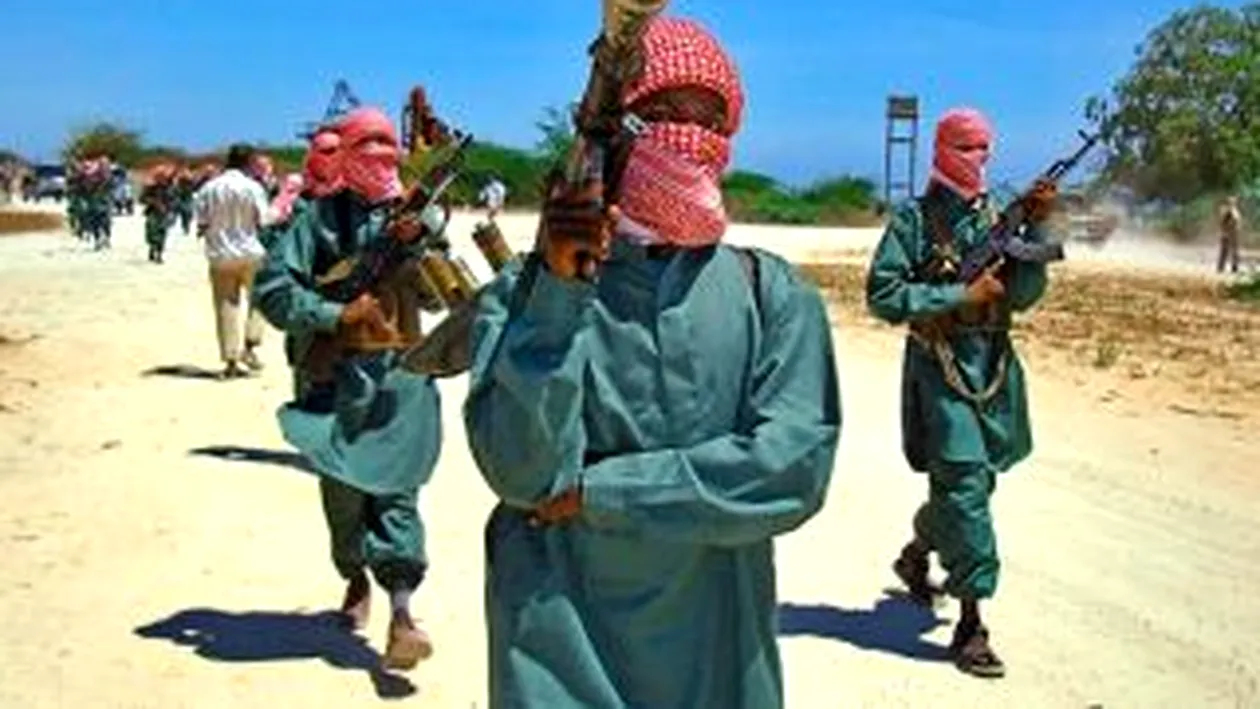 Doua explozii la o moschee din capitala Somaliei au ucis 35 de persoane, ranind alte cateva sute