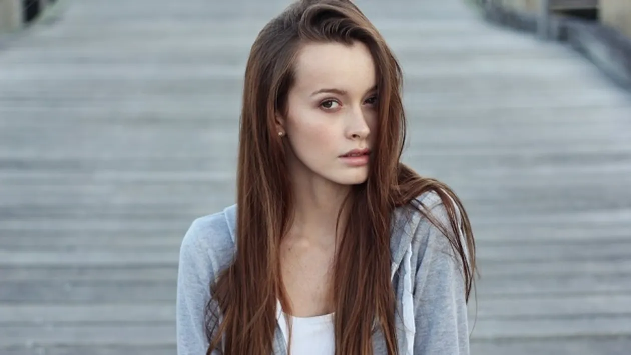 O fată de 22 de ani s-a reîntâlnit cu un fost coleg de liceu și au făcut amor nebun o noapte întreagă. Dimineața, tânăra a descoperit un adevăr oribil