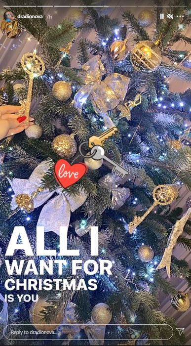 Daria Radionova și Alex Bodi au împodobit primul lor brad de Crăciun. Care este decorațiunea preferată a șatenei și durerea sufletească pe care o are după plasarea în arest la domiciliu a iubitului ei | FOTO