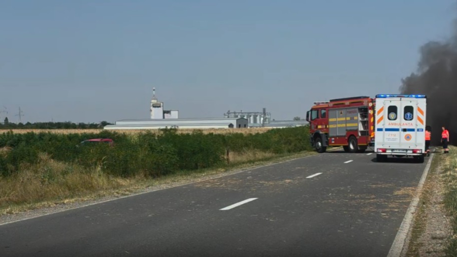 Accident violent pe DN58, urmat de incendiu. Șoferul unui autoturism a murit