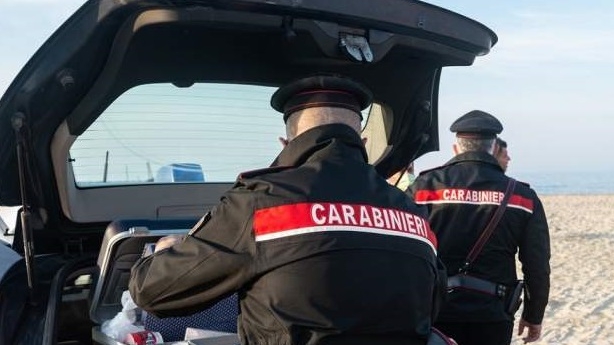 Șocant! Un medic și-a ascuns iubita în portbagaj pentru a scăpa de controalele de coronavirus