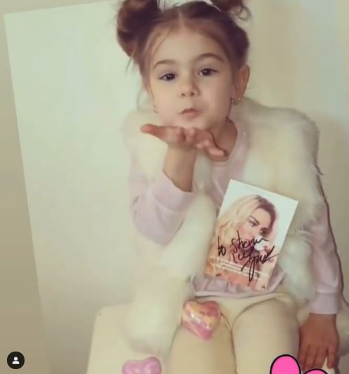 Katie Price a evitat să vorbească despre cea de-a șasea sarcină: “M-am îngrășat. Oricine poate specula ce îi place”