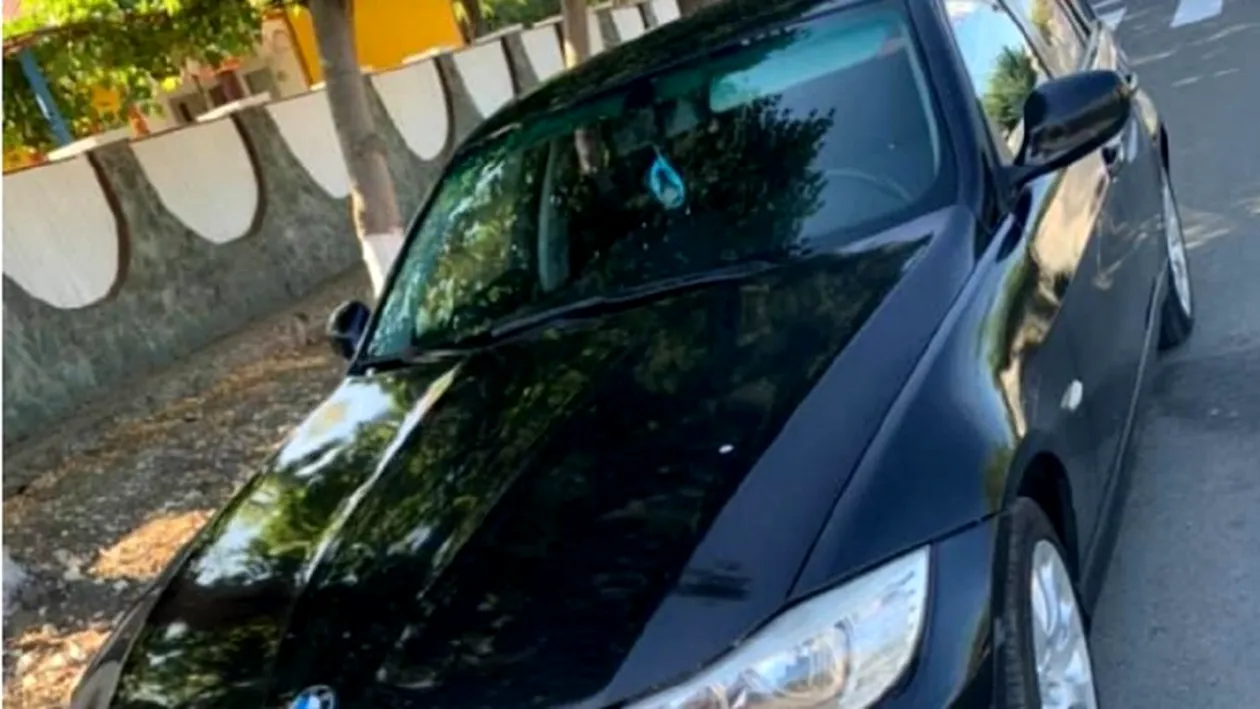 Un elev din Constanța i-a zgâriat profesorului BMW-ul, din cauza unei note mici. Ce pedeapsă a primit tânărul