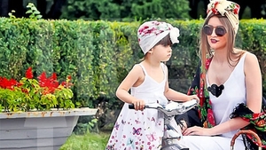 Iulia Albu, primele declaraţii despre căsătorie: ”Am lângă mine un bărbat care mă iubeşte şi pe care îl iubesc”