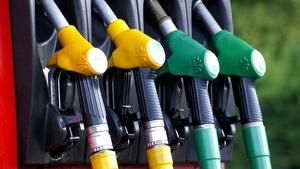 Prețul carburanților a explodat! Cât costă astăzi, 23 octombrie, un litru de motorină