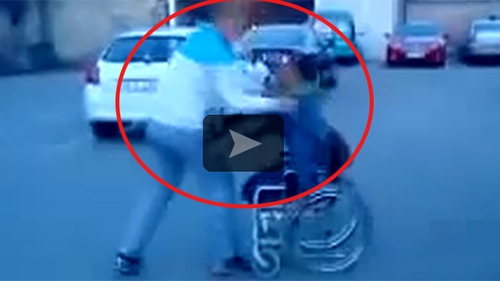 VIDEO Ce s-a intamplat la cateva momente dupa ce acest tanar in scaun cu rotile a fost trantit la pamant: "Este incredibil"