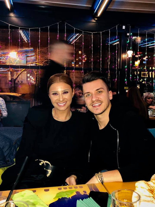 Andreea Tonciu se mândrește cu noua mașină! Câți bani a plătit pentru bolid de lux