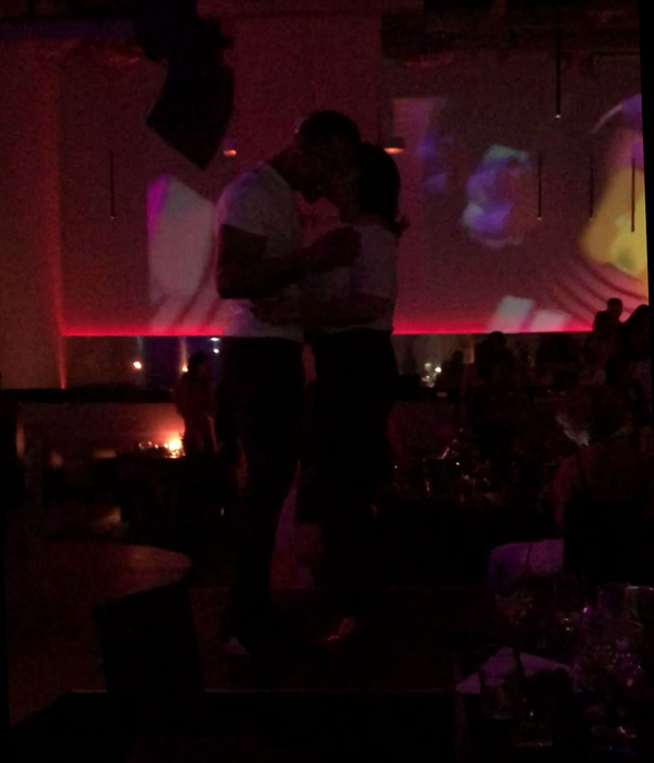Geta Voinea s-a distrat la maximum, alături de un stripper, de Ziua Internațională a Femeii