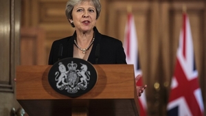 Premierul britanic Theresa May, implicat într-un grav accident rutier! Două persoane sunt rănite