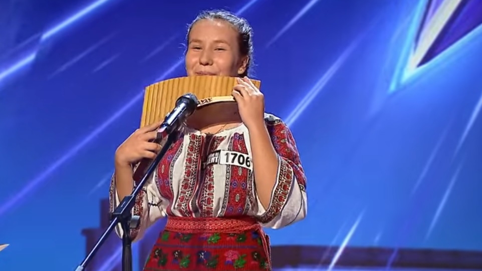 Diana a stârnit un val de controverse pe scena de la ”Românii au talent”: ”Florin Călinescu spune ”Da!” la femei goale”