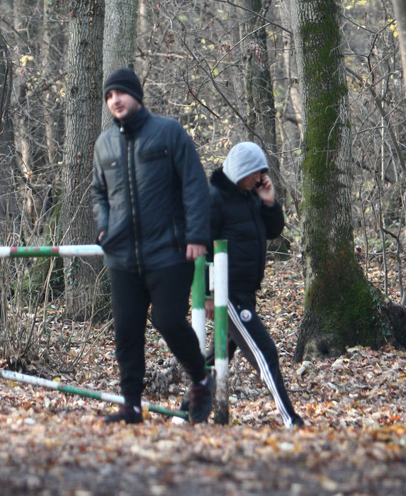 După sesiunea de jogging, fostul selecţioner a vorbit, tot timpul, la telefon