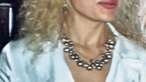 Partida de sex cu pistolul la tampla in bordelul VIP din Cluj