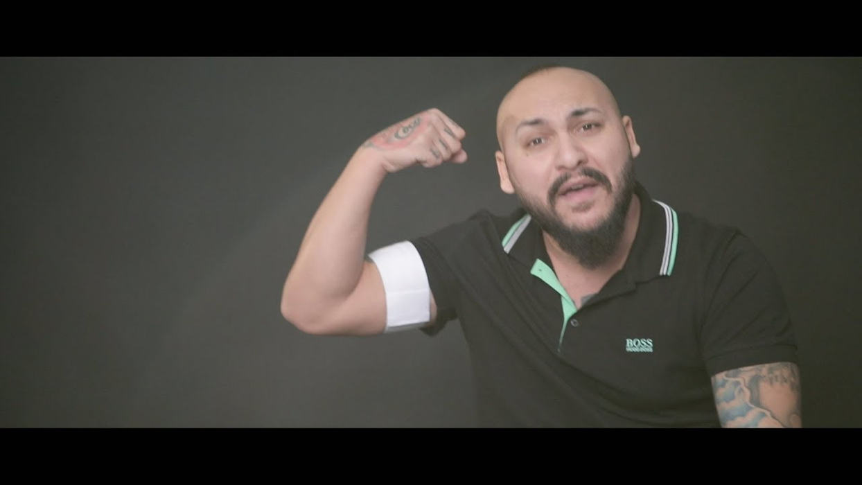 Acum e „bad boy” și plin de tatuaje, dar să vezi cum era Dani Mocanu înainte să fie celebru, când arăta NORMAL