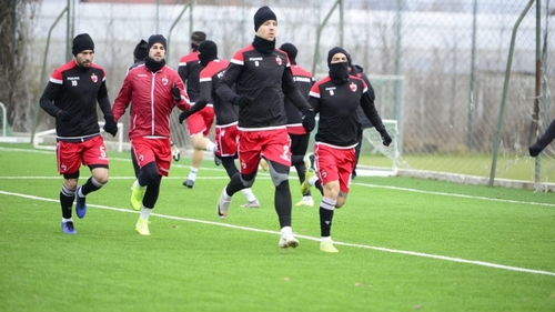„Câinii” au dat lovitura » Doctorul, singura noutate la reunire!