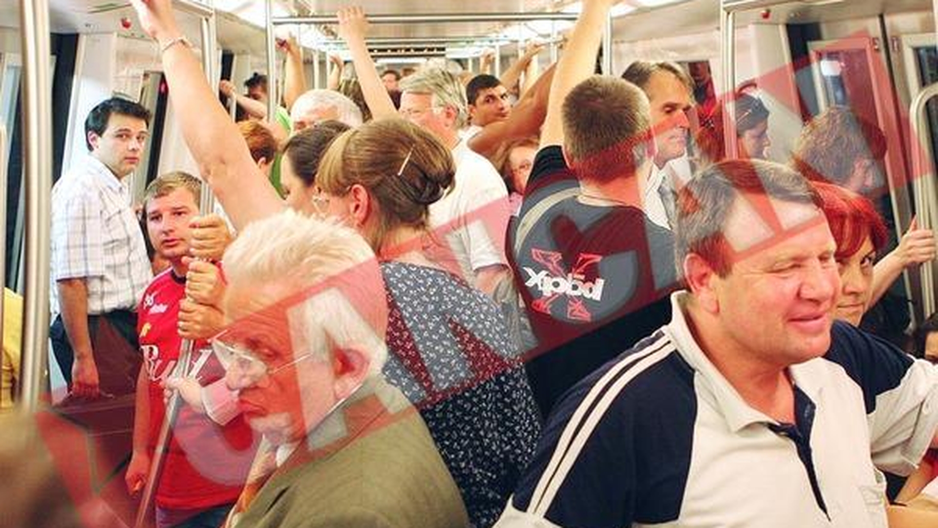 Peste 150 de persoane au ramas blocate o ora intr-un tunel de metrou