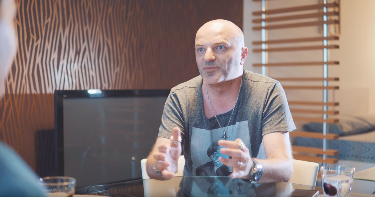 Dan Capatos a spus adevărul despre bătaia dintre Nicolae Guță și iubita lui gravidă de la Antena 1. A fost o făcătură