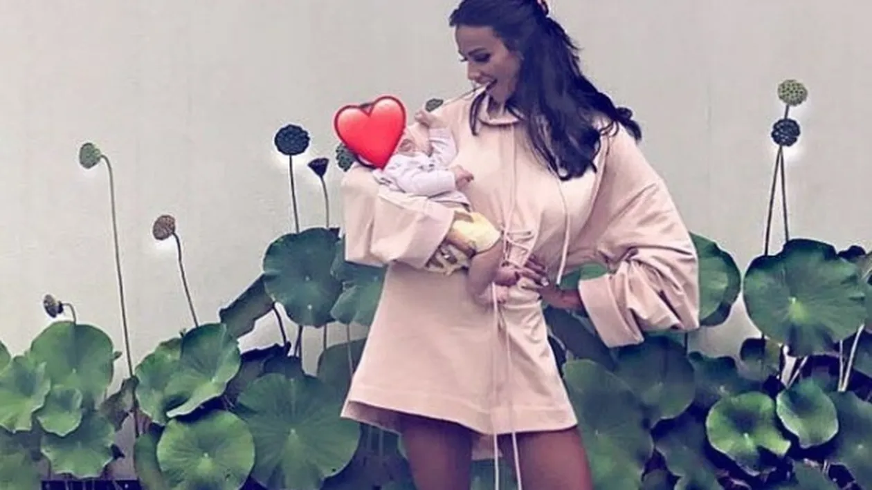 Prima imagine de aproape cu fetiţa Mădălinei Ghenea. Cu cine seamănă oare micuţa?