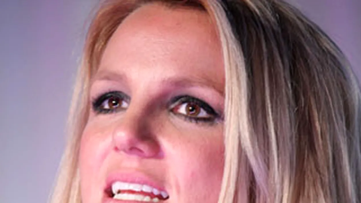 Britney Spears, inselata de logodnic cu doua romance - socul care i-ar putea distruge viata cantaretei