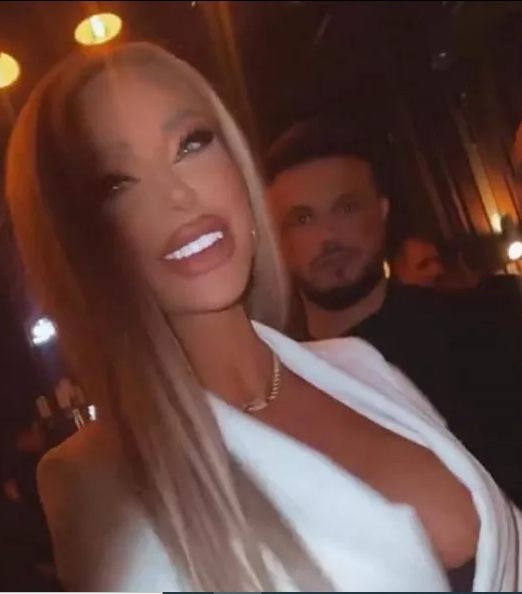 Bianca Drăgușanu a fost și ea la restaurant, alături de Gabi Bădălău