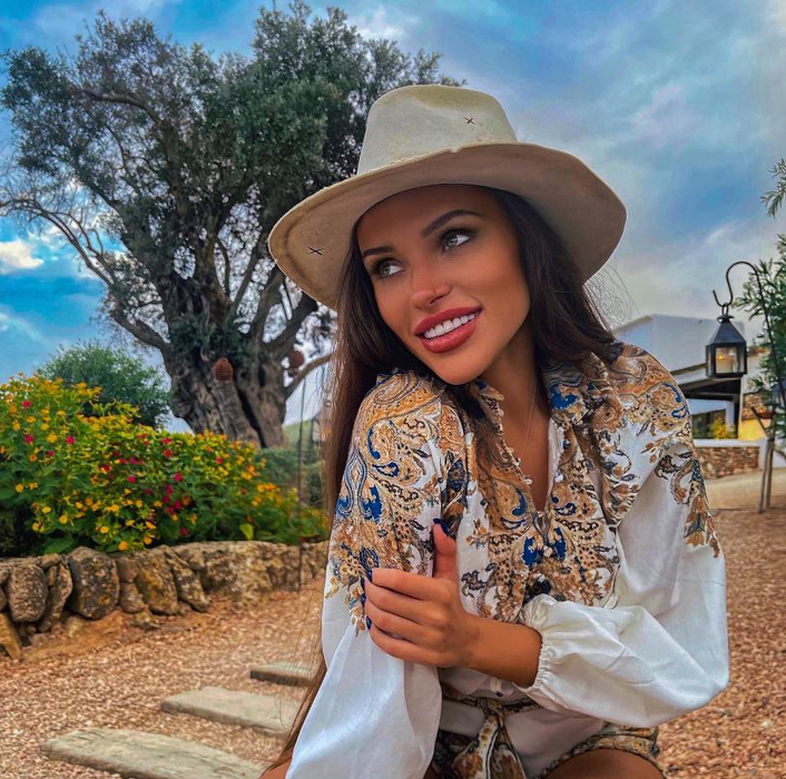 Cu ce se ocupă noua iubită a lui Gabi Bădălău, de fapt. Din ce își câștigă banii Daria, femeia care a înlocuit-o pe Bianca Drăgușanu