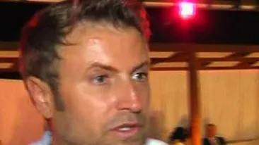 Catalin Botezatu nu face sport deloc: Merg putin cu bicicleta, pentru ca am o bicicleta fitoasa si draguta, in rest, nu am timp