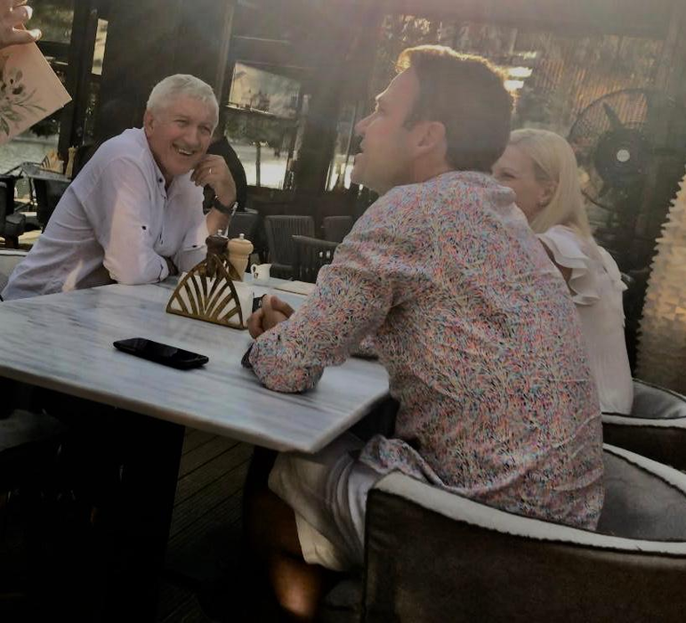 Mircea Diaconu, la cafea cu Robert Negoiță