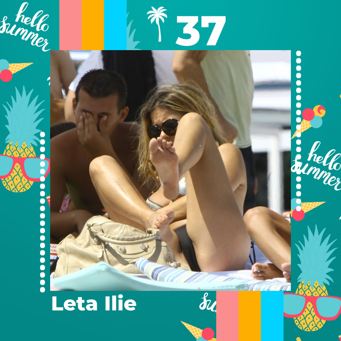 Top 40 sexy-vedete „cu picioarele-n tavan”. În ce poziții au putut să “pozeze” Lora, Andreea Bălan, Ioana Filimon ori Bianca Drăgușanu
