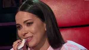 Inna a trăit cel mai greu moment din viaţa ei la ”Vocea României junior”! Artista a clacat şi a povestit totul printre lacrimi