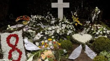 Un barbat a fost arestat pentru ca ar fi urinat pe mormantul fostului portar Robert Enke