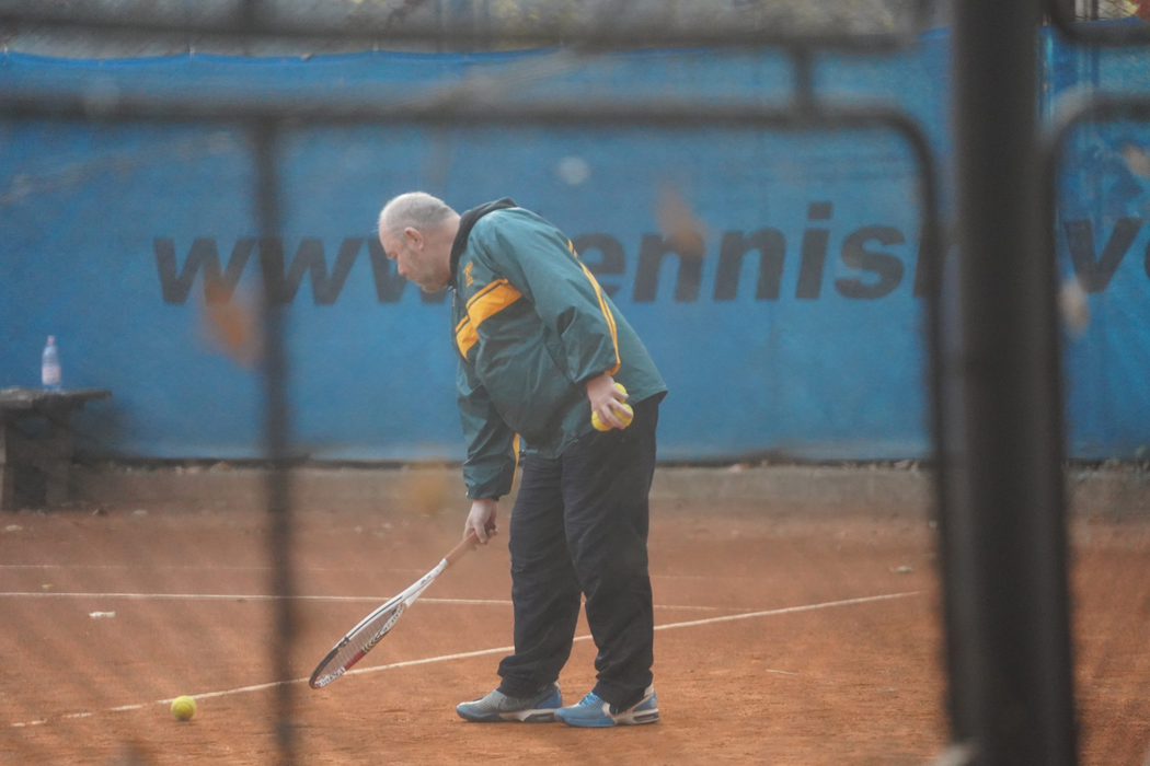 Mihai Constantin nu renunță la "sportul alb" nici în sezonul rece /Sursă foto: CANCAN.RO