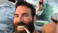 Cum arată iubita lui Dan Bilzerian! Susţine că pentru prima datăare o singură iubită:,,Este diferita de celelalte