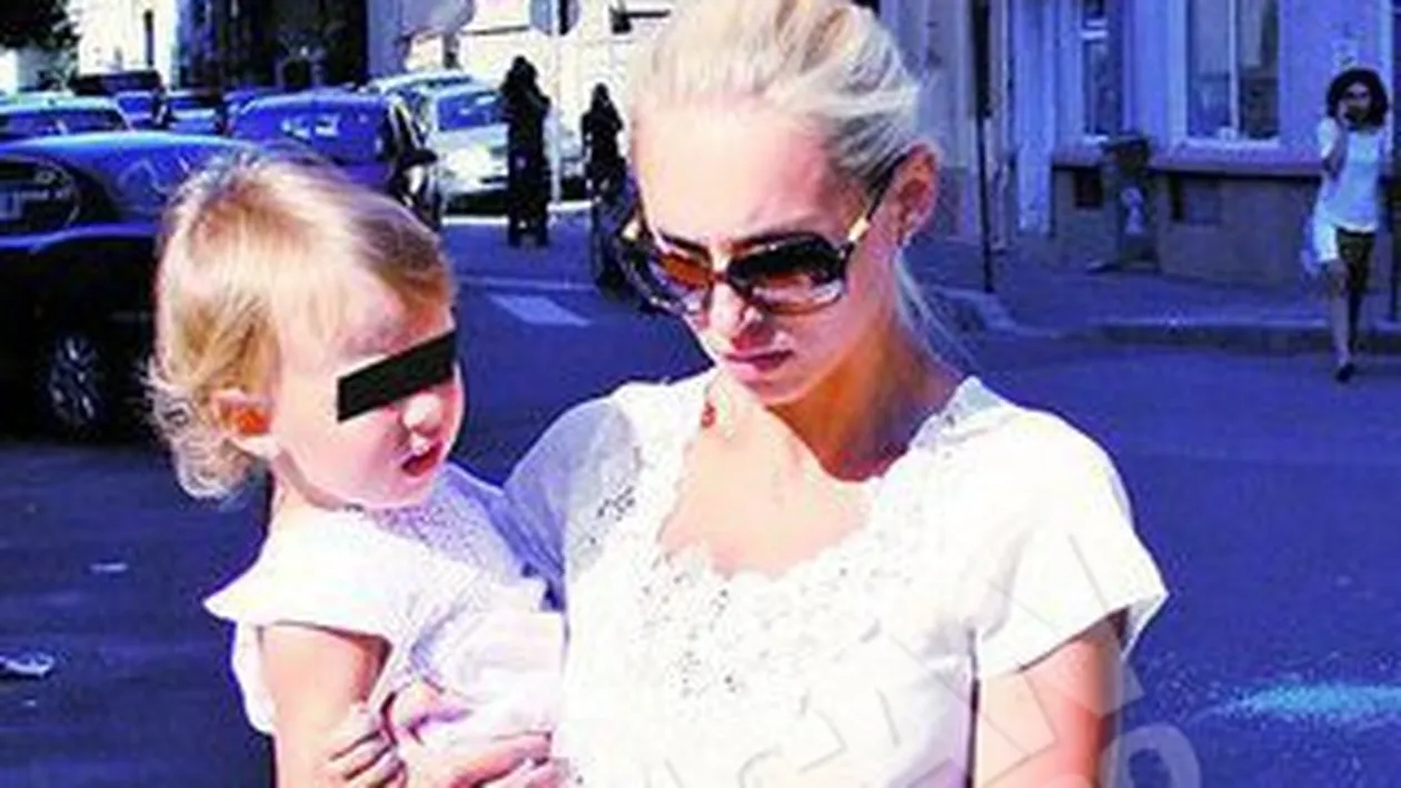 Iubitul Andreei Spataru a fost eliberat la mai bine de o luna dupa incidentul de la Gara de Nord! Sorin Capone, luat de iubita de la arest