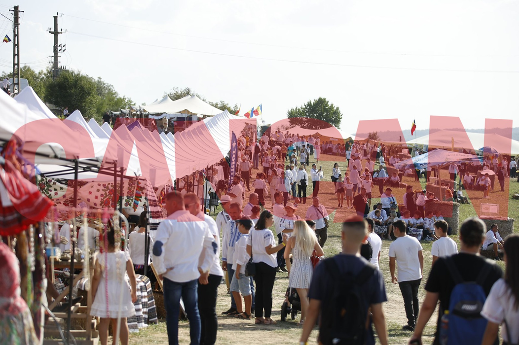 Invitații se distrează la nunta lui George Simion și a Ilincăi Munteanu