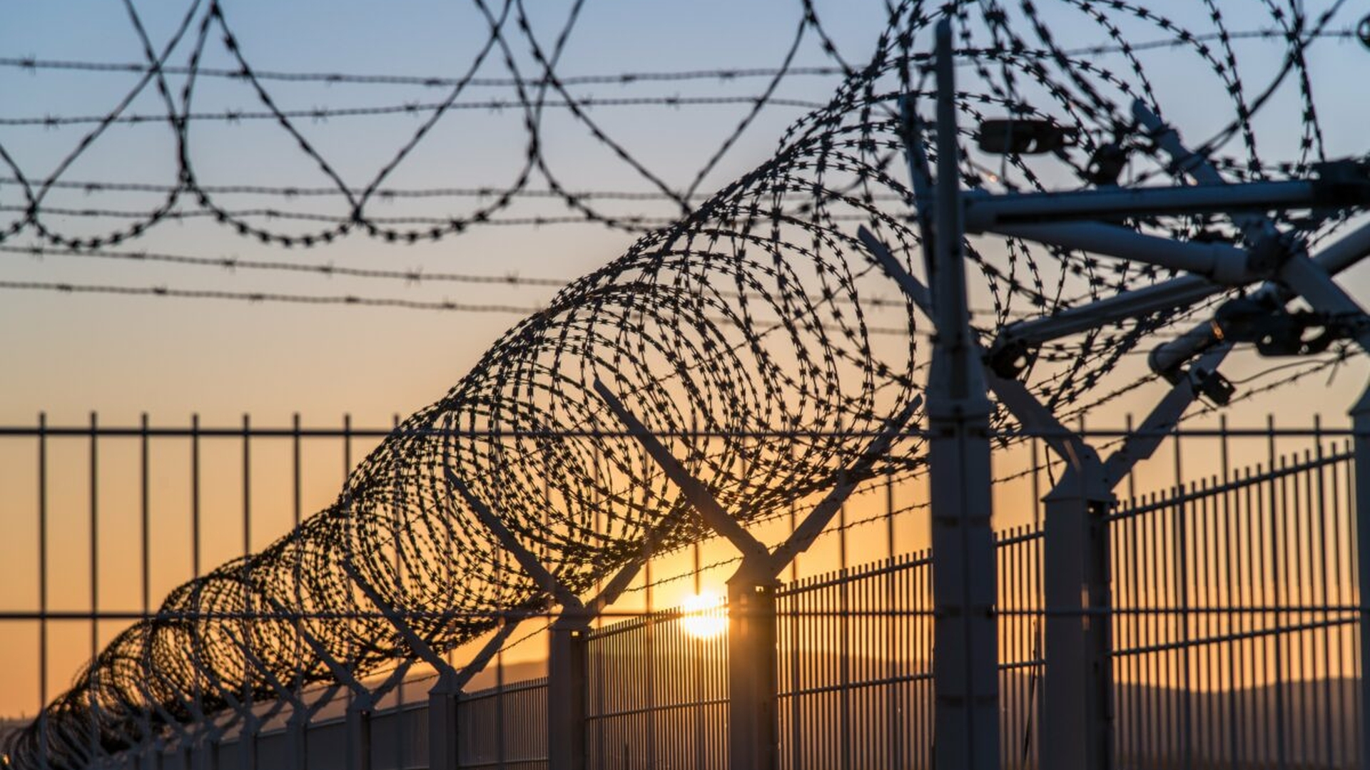 Un român s-a întors în Italia pentru o nuntă și a ajuns direct în închisoare! A fost eliberat după 39 de zile