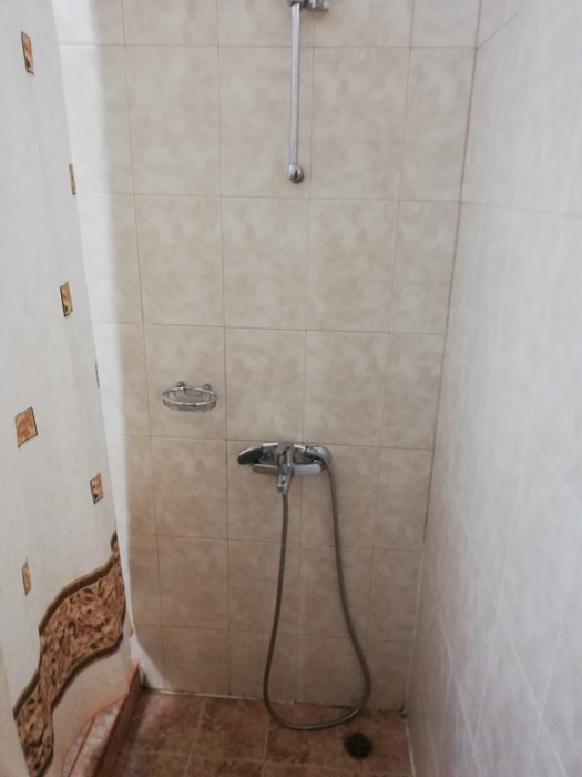 O tânără din Cluj a mers în vacanţă în Bulgaria şi a trăit şocul vieţii. Ce a găsit în camera de hotel