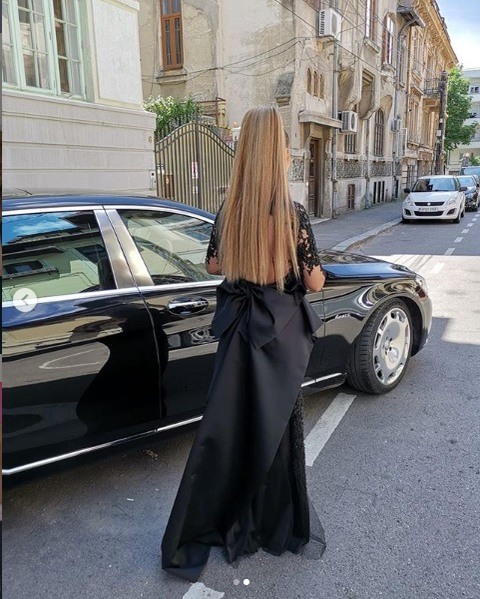 Ce surpriză! Ce rochie sexy a ales Anamaria Prodan azi, la o nuntă, după ce a apărut aproape goală la petrecerea VIVA