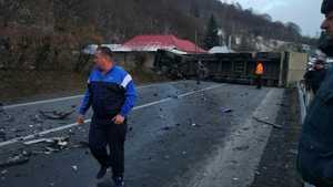 Grav accident rutier! Doi morți și doi răniți după impactul dintre o mașină și un TIR, pe Autostrada A1 Sebeș-Orăștie