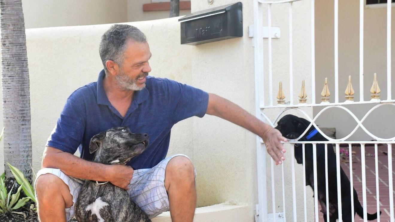 Tatăl cântăreței Rihanna a murit. Ronald Fenty avea 70 de ani