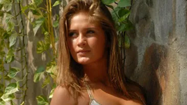 Romania va fi reprezentata la Miss World de o pustoaica de 16 ani din Baia Mare, care e model de la 11 ani!