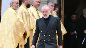 Cum arată catedrala cu buncăr a lui Gigi Becali? Imagini rare din interior
